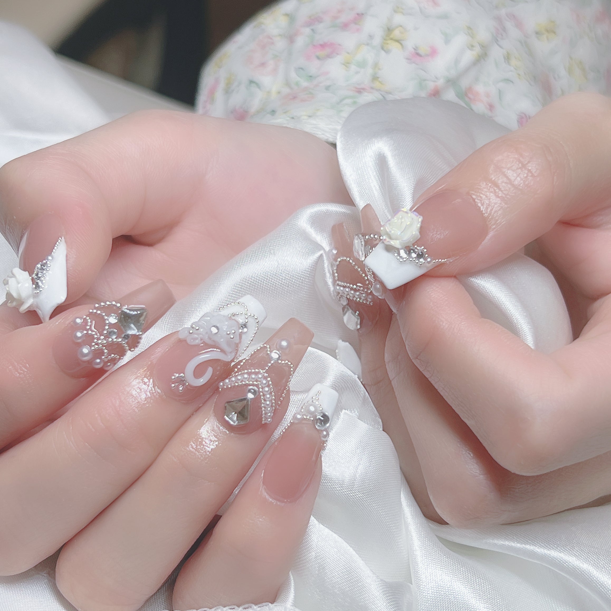 穿戴甲 S12 閃鑽天鵝湖 Swarovski