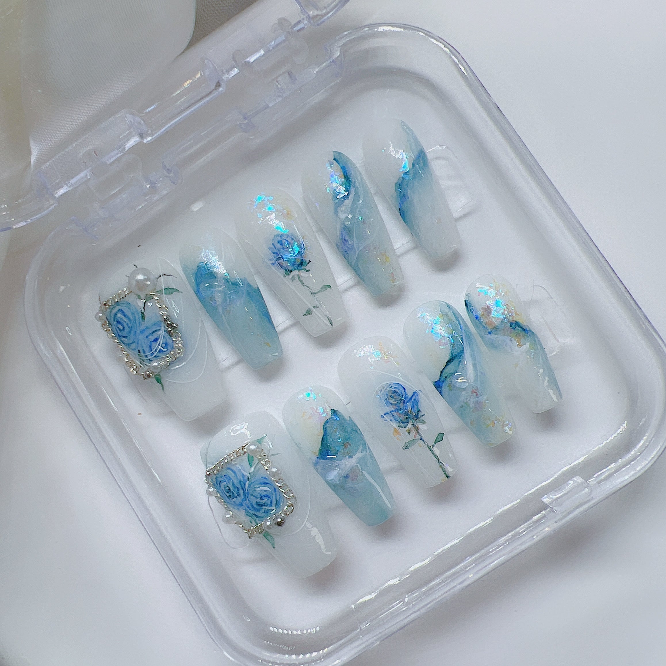 穿戴甲 藍色妖姬玫瑰 F13 花語
